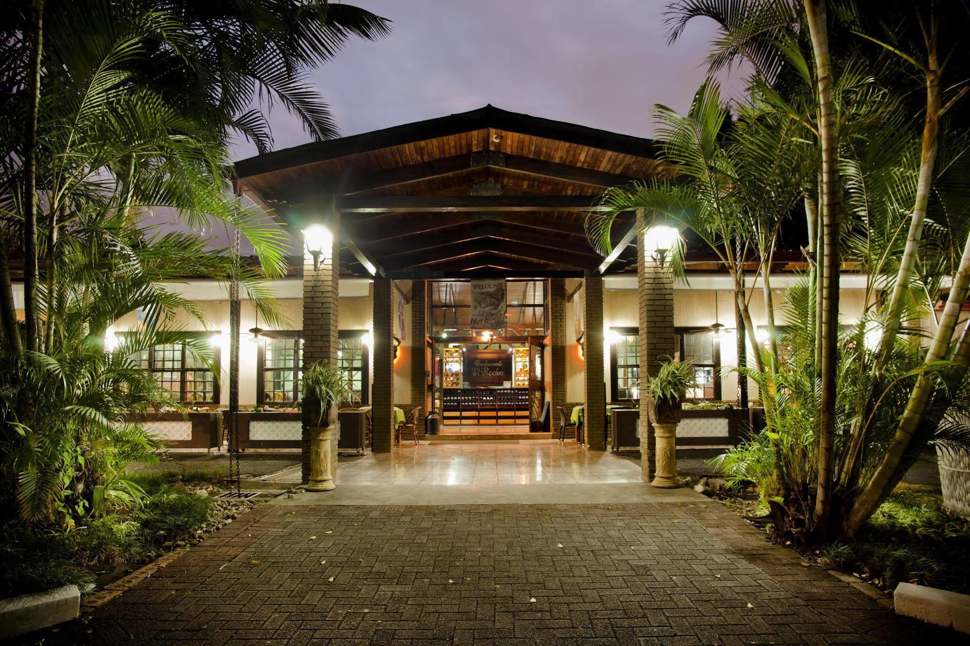 El Rodeo Estancia Boutique Hotel & Steakhouse San José Buitenkant foto
